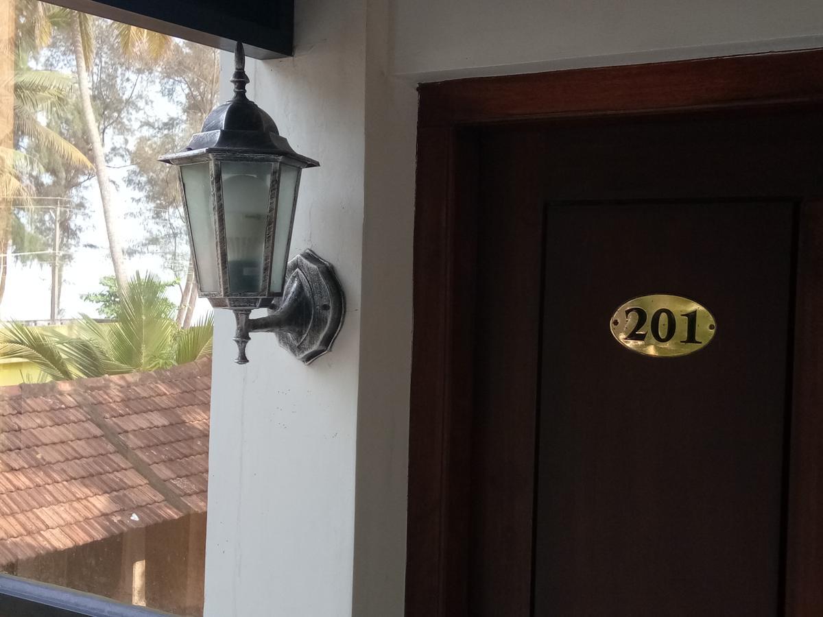 Palm Beach Villa チェライ・ビーチ エクステリア 写真
